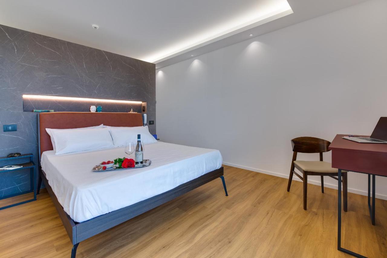 שאקה Roccaregina Hotel מראה חיצוני תמונה