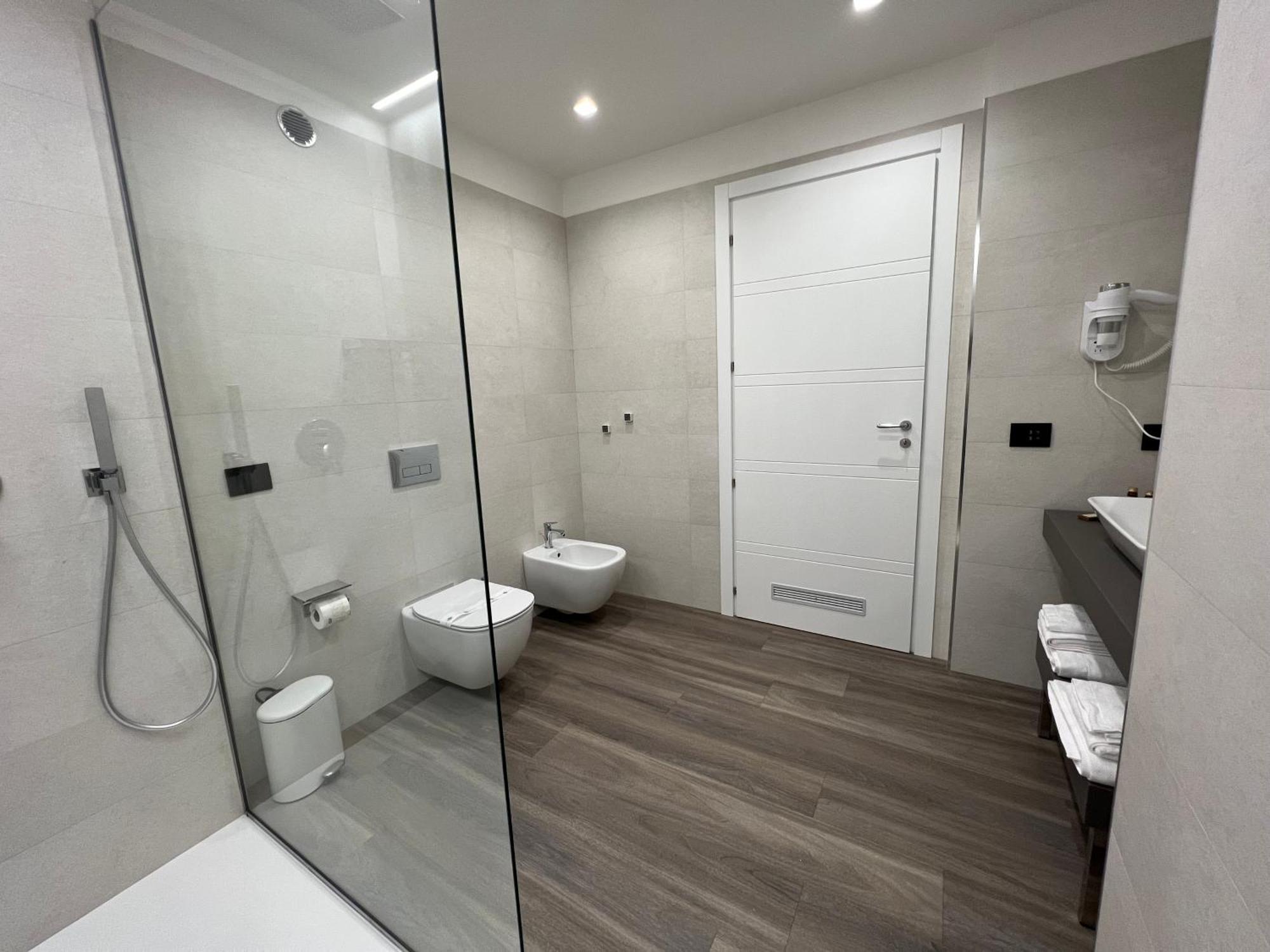 שאקה Roccaregina Hotel מראה חיצוני תמונה